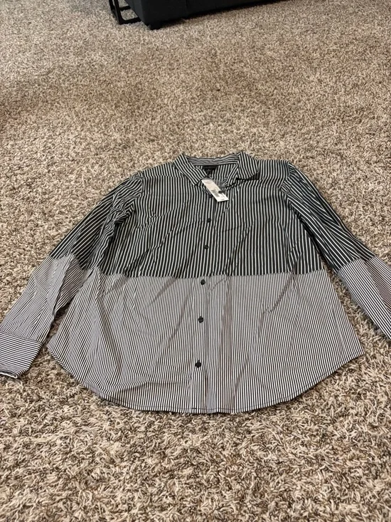 NWT -Worthington Black and White Striped Button-Down Shirt large - Picture 4 of 9